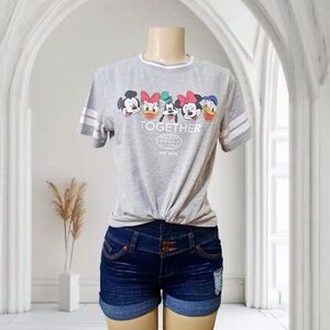 Disney Gray Women's Medium T-Shirt